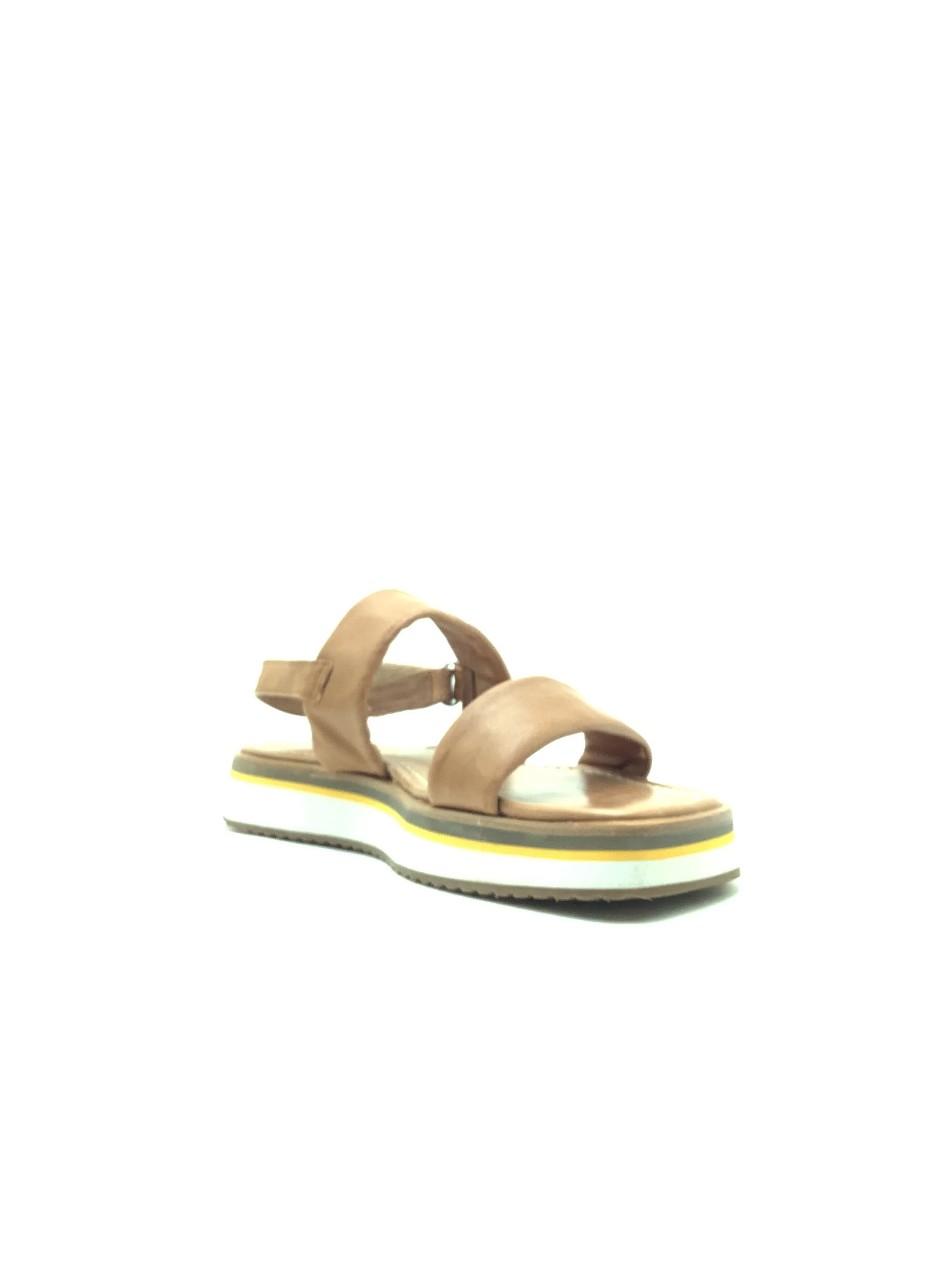 Bernardo Catherine Flat Sandals Leather Neutral Size: 8.5