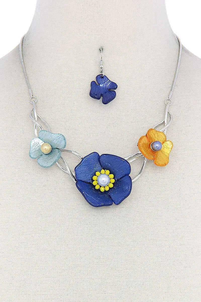 Floral Necklace