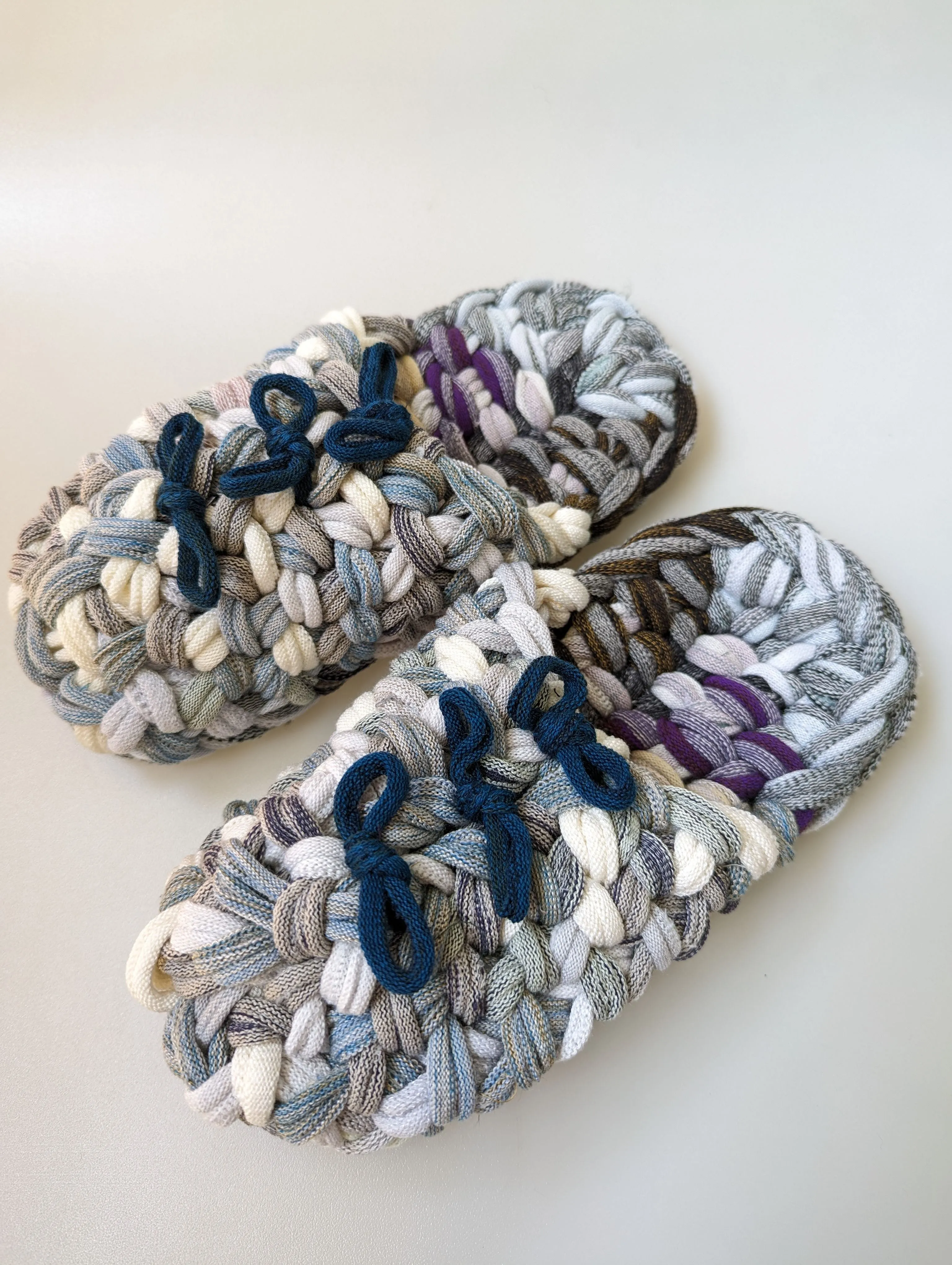 Large | Knit up-cycle slippers 2023-L18 [Large]