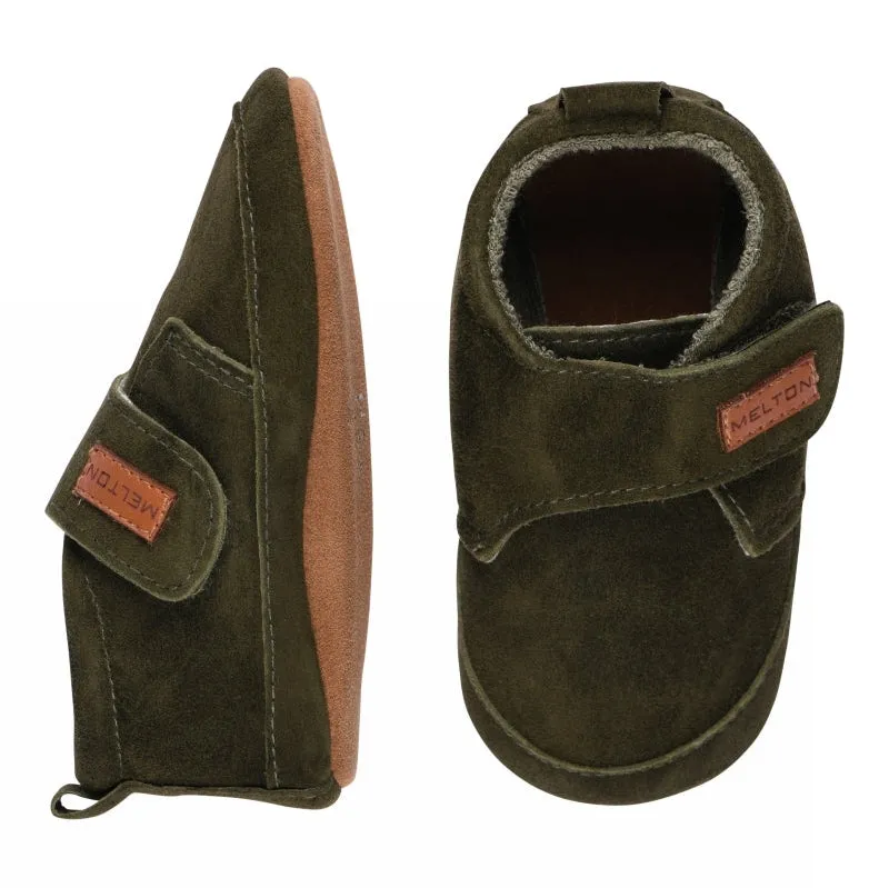 Suede slippers